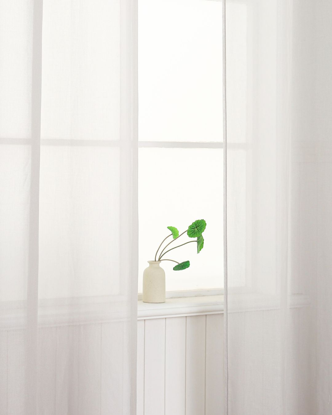 Stay cozy and protected with the Radia Smart® EMF Protection Curtain, designed to block wireless radiation from RF, WiFi, Bluetooth, cell phones, and 5G. Lined with advanced shielding fabric, this curtain reduces EMF exposure in your home while adding comfort and privacy. Ideal for bedrooms, nurseries, or offices, it offers a stylish and effective way to create a safer, low-radiation environment for you and your family.